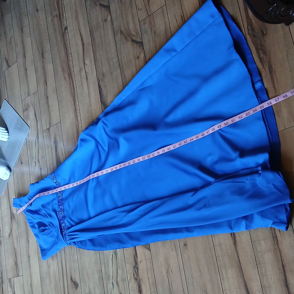 David's Bridal Elegant Blue One-Shoulder Formal Floor-length Gown. Size 4 - Picture 14 of 17